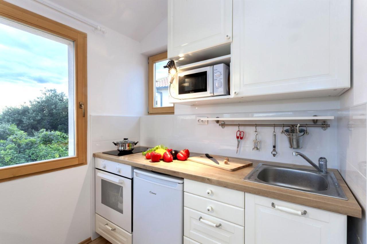 רוביני Studio Sea View Borik מראה חיצוני תמונה